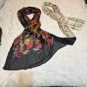 Chic Floral Black and Pink Scarf